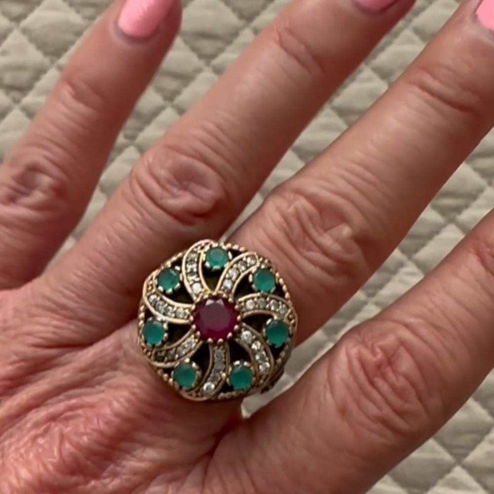 Antique medallion ring size 8